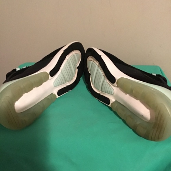 🔥Nike’s size 5.5Y, pre-owned, great condition, see photos, style air 27C Nike - Picture 5 of 5